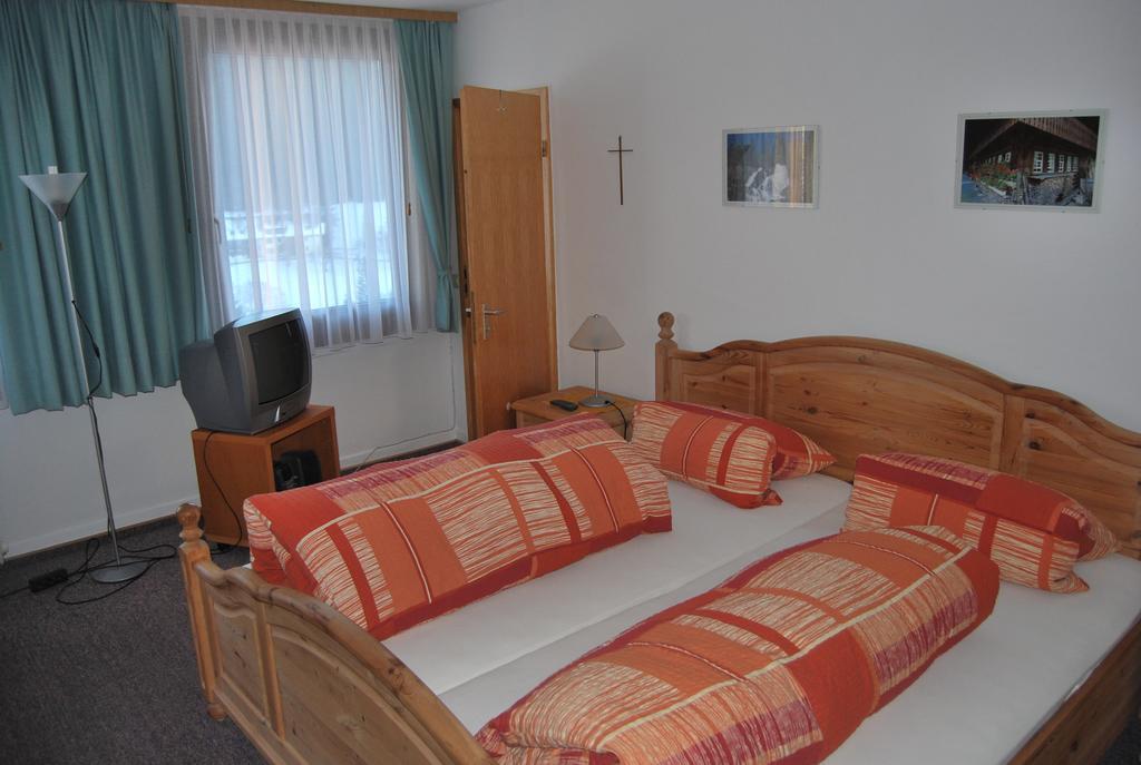 Pension Restaurant Waldblick Feldberg  Zimmer foto